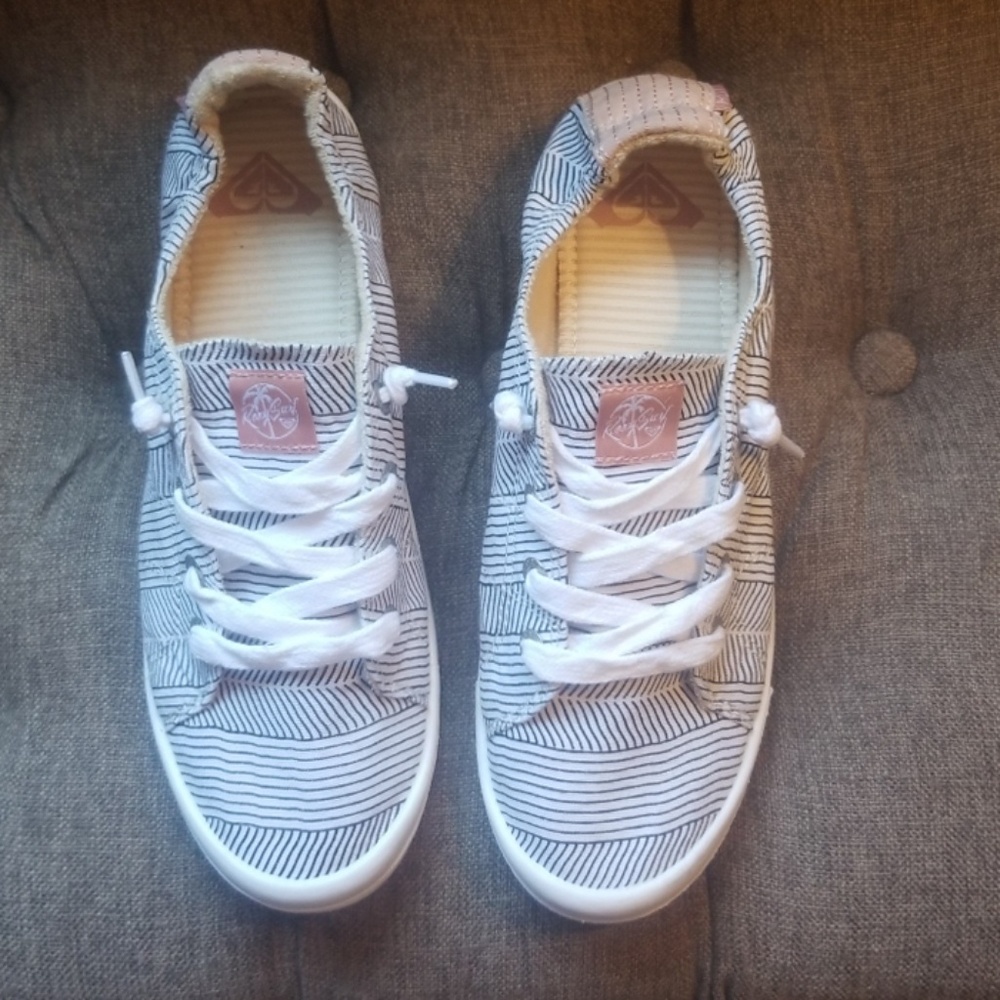 Roxy sneakers